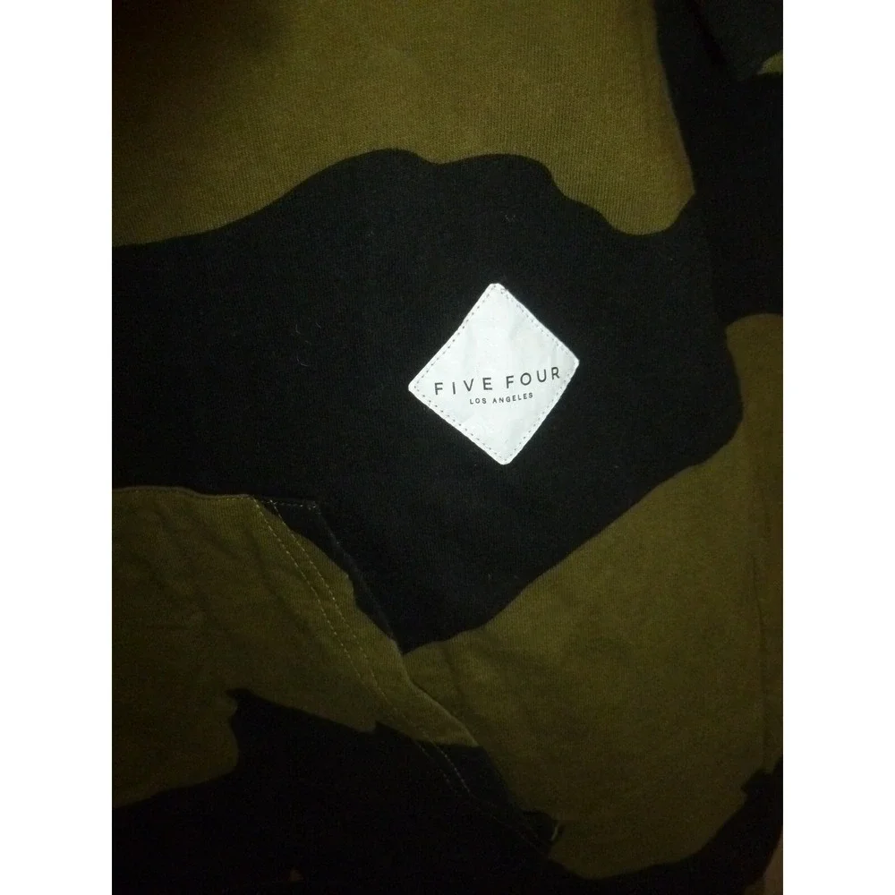 Five Four‎ Mens Camo Short Sleeve T-Shirt Green Black Kangaroo Pocket Large